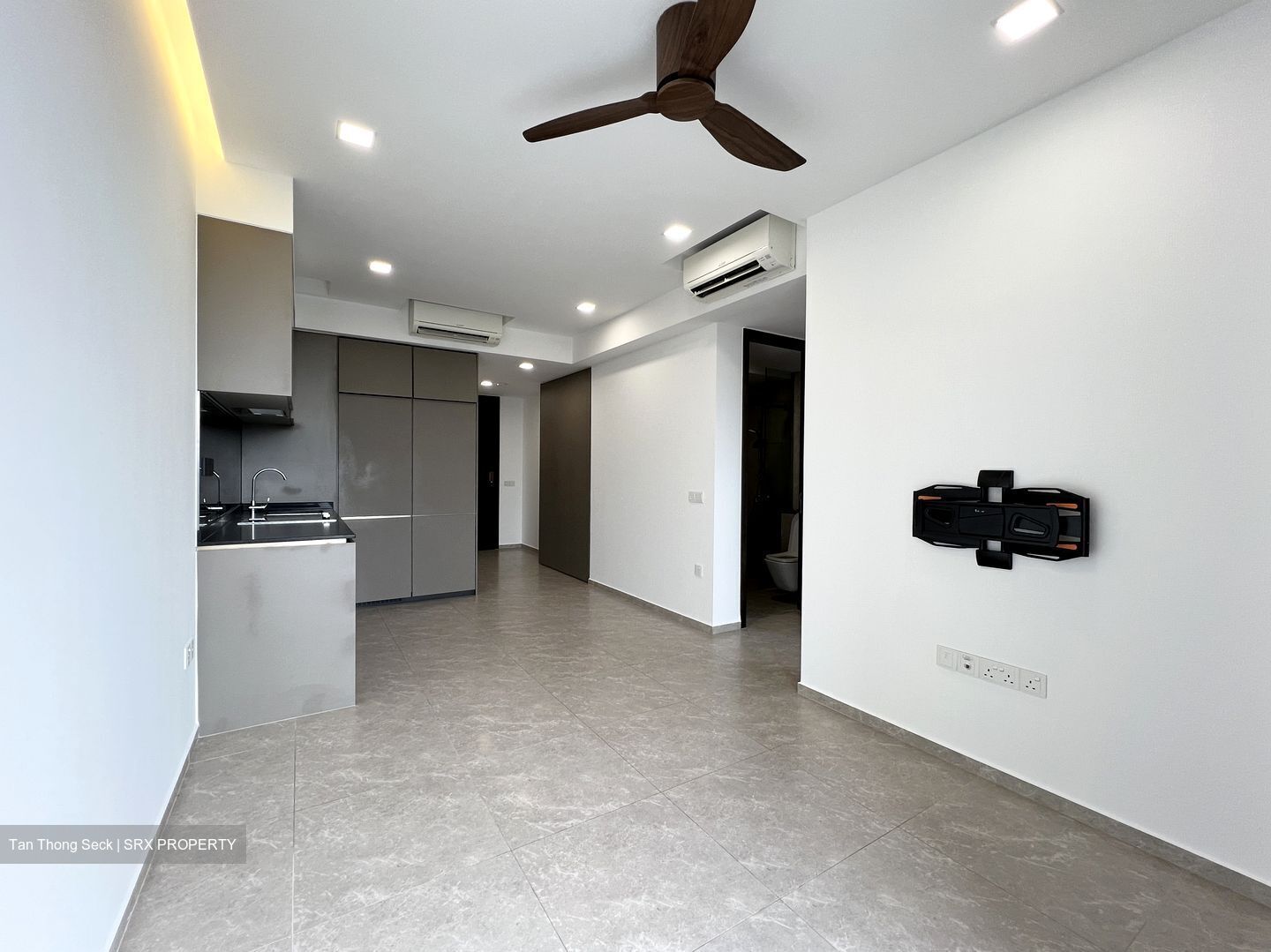 Park Colonial (D13), Condominium #556147591